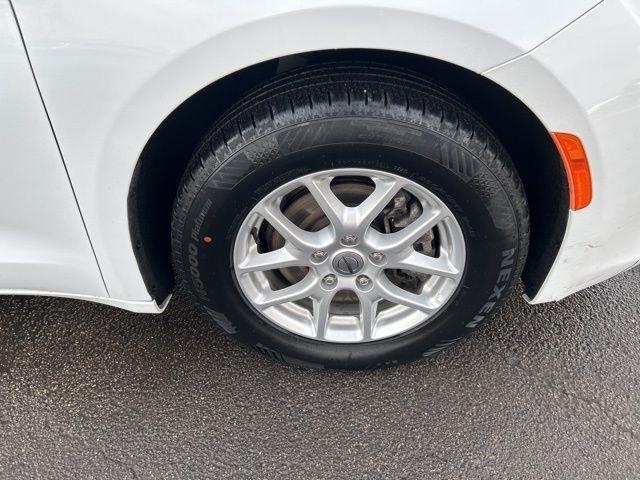 Chrysler Voyager LX 2023