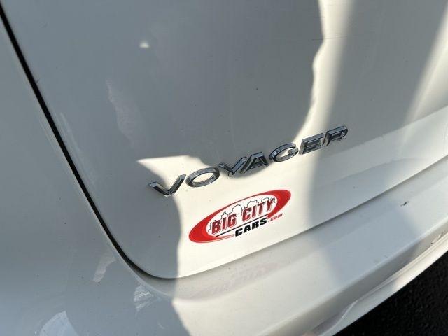 Chrysler Voyager LX 2023