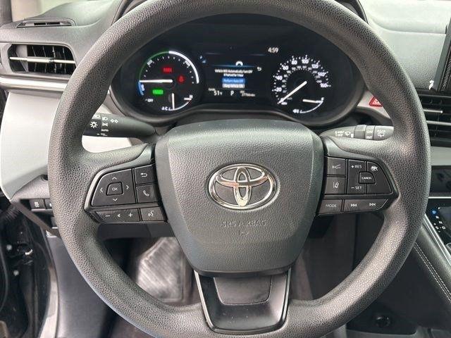 Toyota Sienna LE 8 Passenger 2025