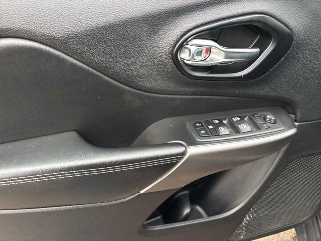 Jeep Cherokee Latitude Lux 4WD 2021