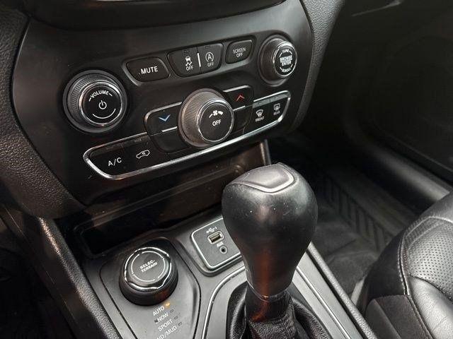 Jeep Cherokee Latitude Lux 4WD 2021