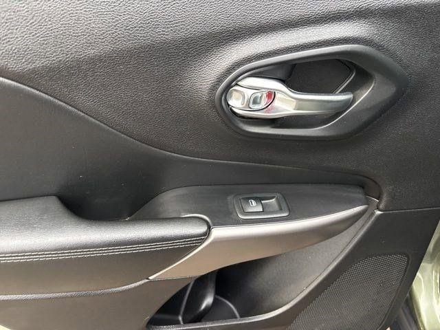 Jeep Cherokee Latitude Lux 4WD 2021