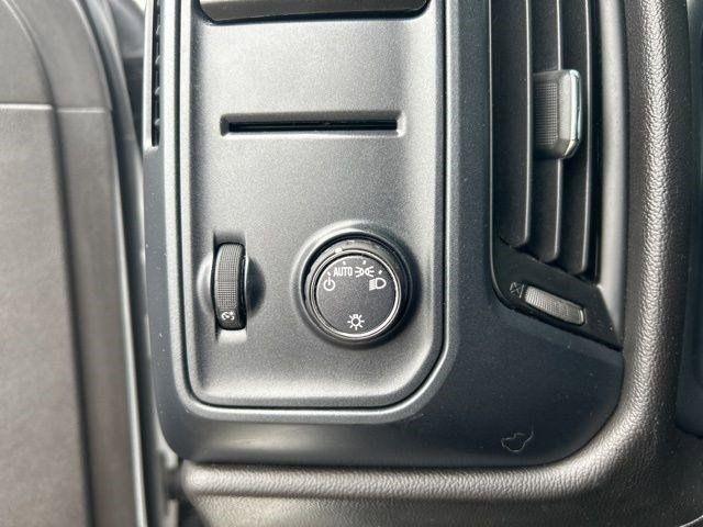 Chevrolet Silverado 1500 Custom Double Cab 2018