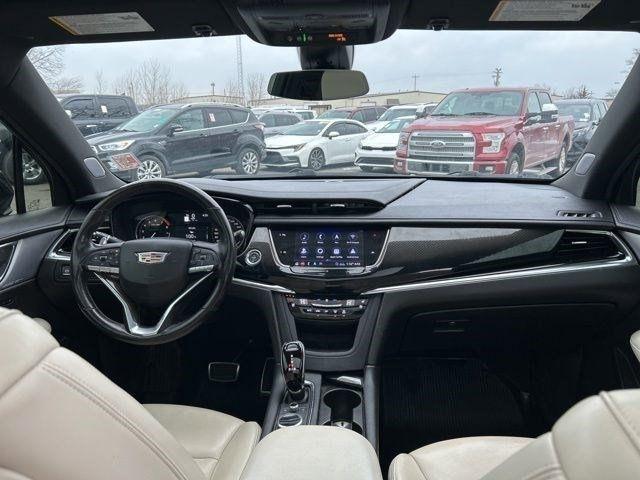 Cadillac XT6  2020