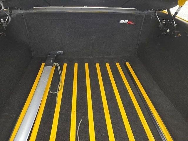 Chevrolet SSR Base 2005