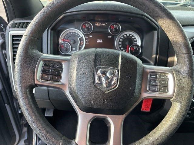 RAM 1500 SLT Quad Cab 4WD 2021