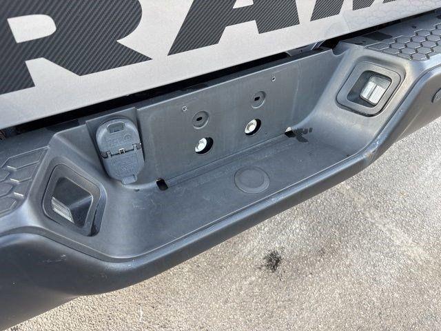 RAM 1500 SLT Quad Cab 4WD 2021