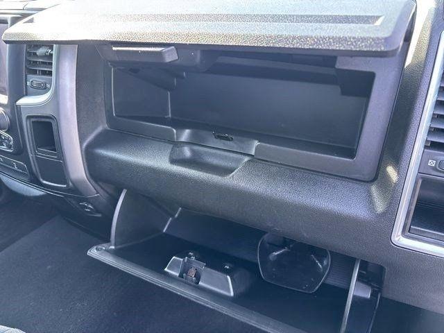 RAM 1500 SLT Quad Cab 4WD 2021