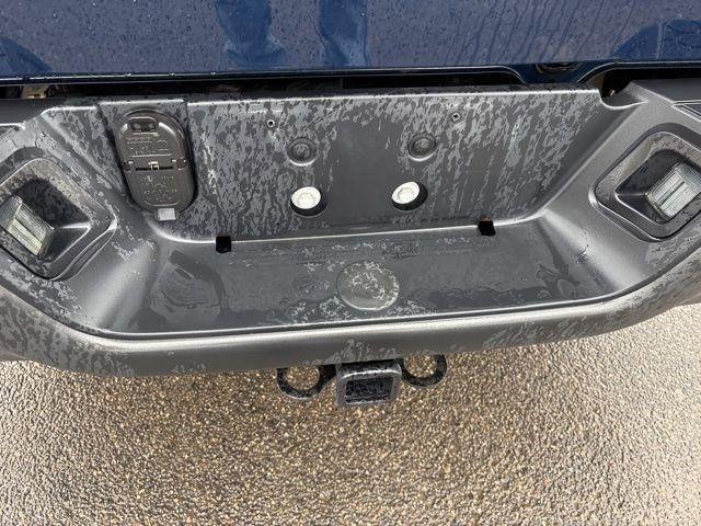 RAM 1500 SLT Quad Cab 4WD 2021