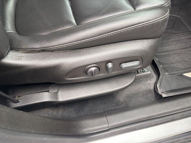 Chevrolet Traverse LT Leather FWD 2022