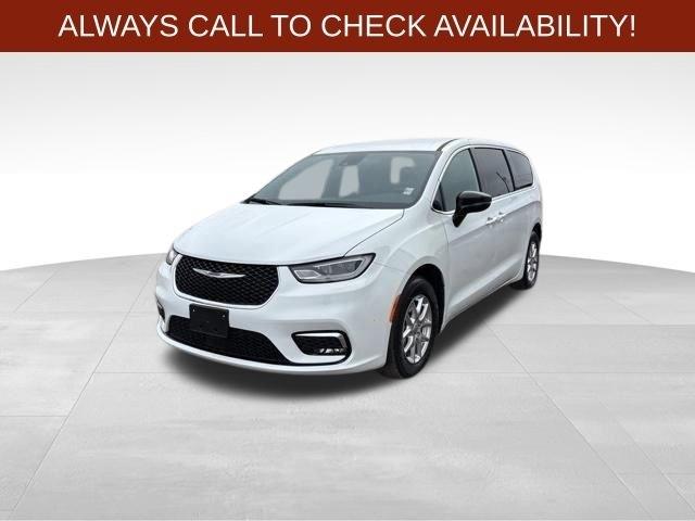 Chrysler Pacifica Select 2025