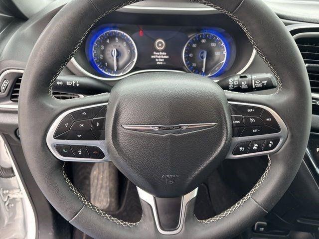 Chrysler Pacifica Select 2025