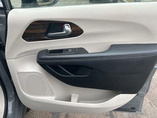 Chrysler Pacifica Limited 2023