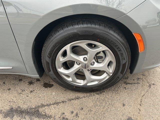 Chrysler Pacifica Limited 2023