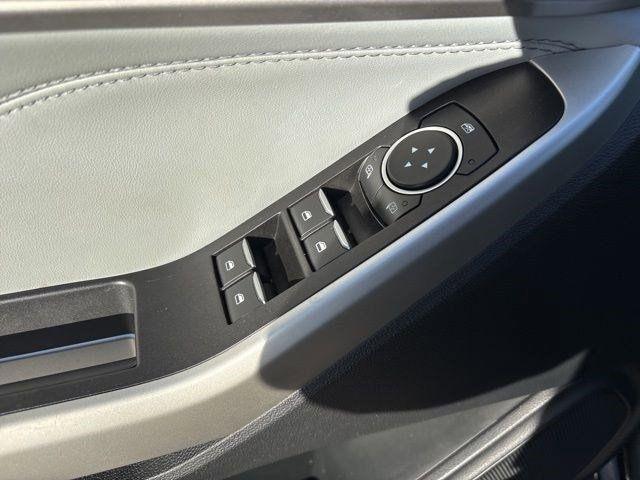 Ford Explorer XLT AWD 2022