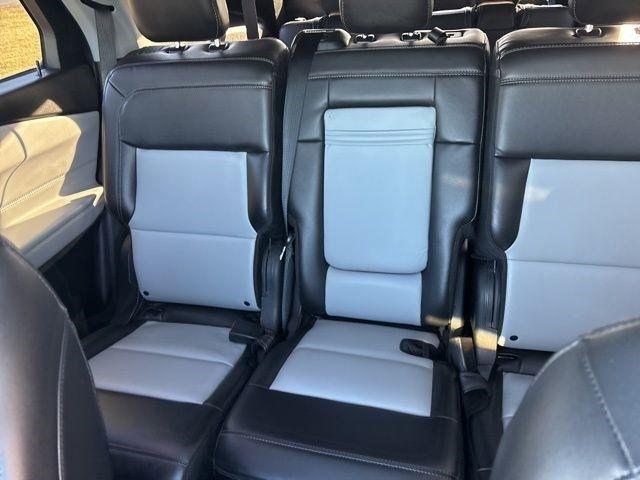 Ford Explorer XLT AWD 2022