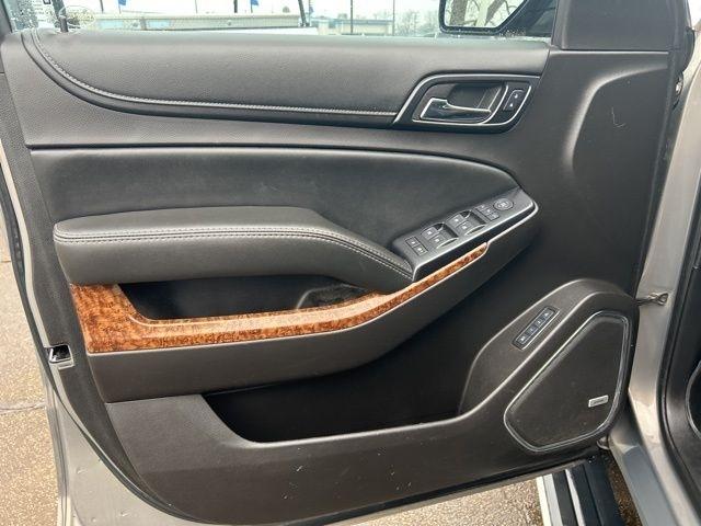 Chevrolet Suburban Premier 4WD 2017