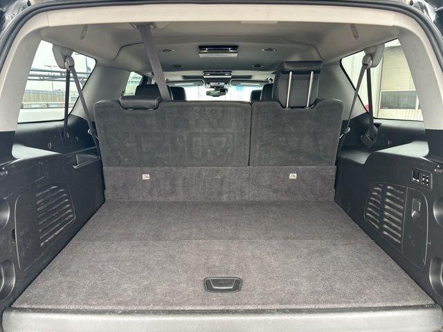 Chevrolet Suburban Premier 4WD 2017