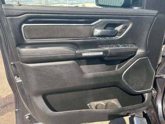 RAM 1500 Laramie Crew Cab SWB 4WD 2019