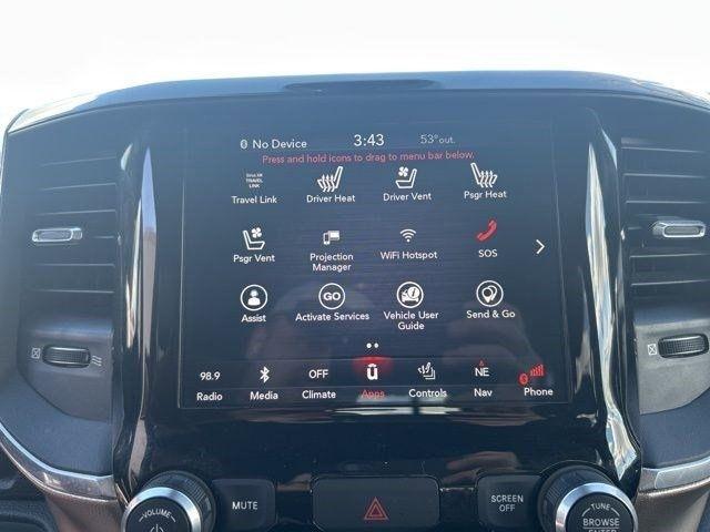 RAM 1500 Laramie Crew Cab SWB 4WD 2019