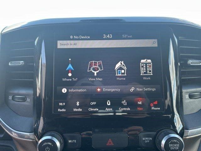 RAM 1500 Laramie Crew Cab SWB 4WD 2019