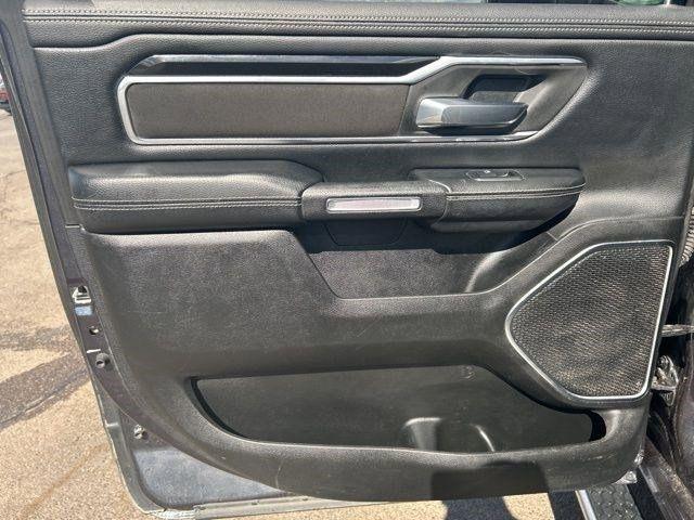 RAM 1500 Laramie Crew Cab SWB 4WD 2019