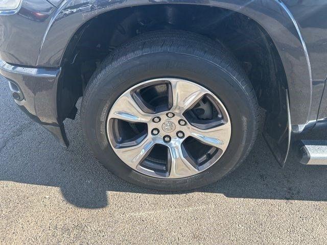 RAM 1500 Laramie Crew Cab SWB 4WD 2019