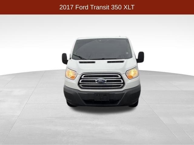 Ford Transit 350 Wagon Low Roof XLT w/Sliding Pass. 148-in. WB 2017