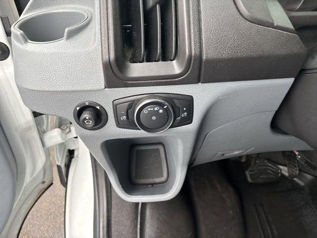 Ford Transit 350 Wagon Low Roof XLT w/Sliding Pass. 148-in. WB 2017