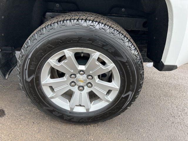 Chevrolet Colorado LT Crew Cab Long Box 4WD 2022