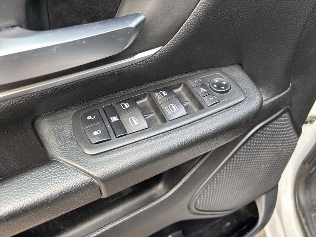 RAM 1500 Big Horn Crew Cab SWB 4WD 2020