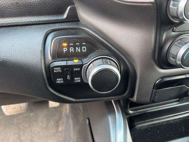 RAM 1500 Big Horn Crew Cab SWB 4WD 2020