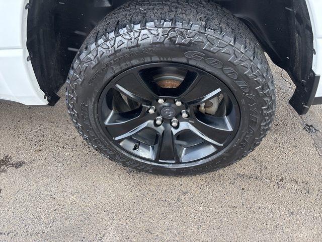 RAM 1500 Big Horn Crew Cab SWB 4WD 2020