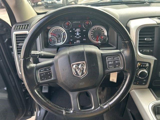 RAM 1500 SLT Crew Cab SWB 4WD 2017