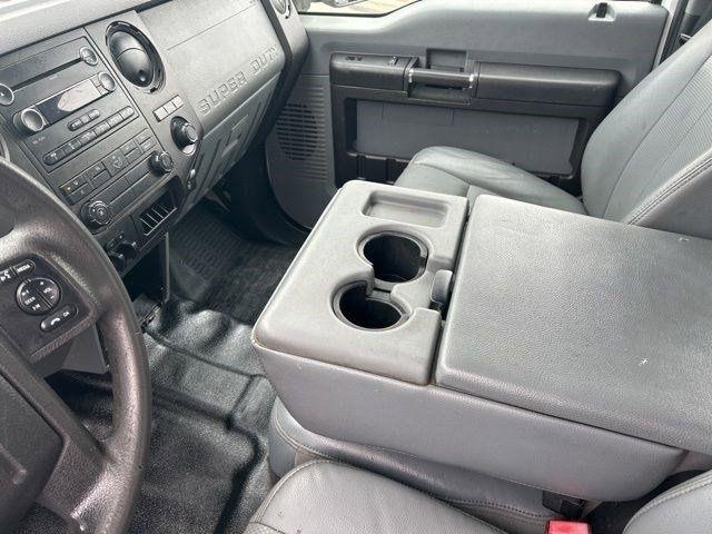 Ford F-250 SD XL Crew Cab 2WD 2016