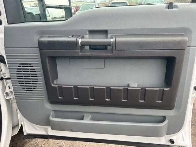 Ford F-250 SD XL Crew Cab 2WD 2016