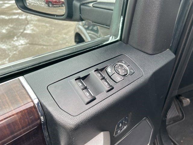 Ford F-150 Platinum SuperCrew 6.5-ft. Bed 4WD 2015