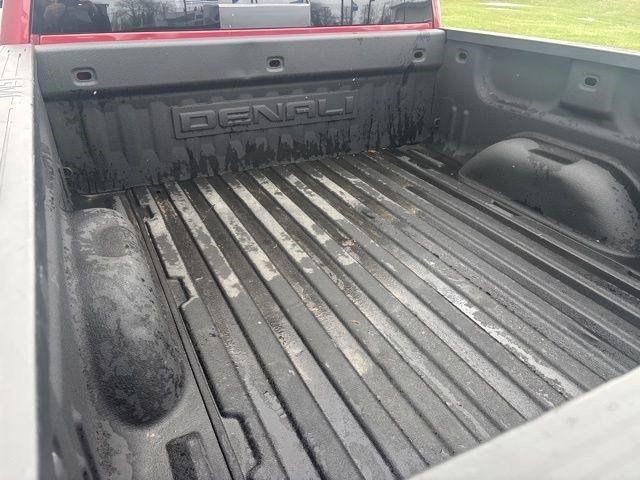 GMC Sierra 1500 Denali Crew Cab Long Box 4WD 2017