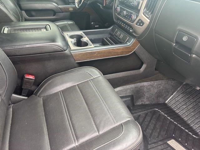 GMC Sierra 1500 Denali Crew Cab Long Box 4WD 2017