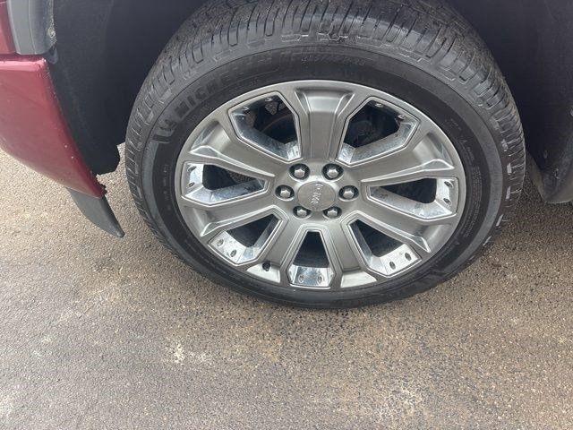 GMC Sierra 1500 Denali Crew Cab Long Box 4WD 2017