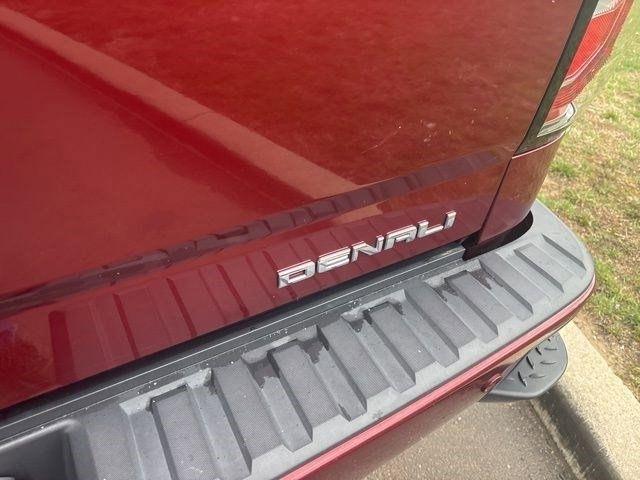 GMC Sierra 1500 Denali Crew Cab Long Box 4WD 2017