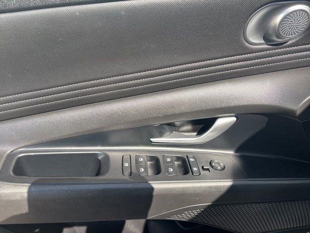 Hyundai Elantra SEL 2023