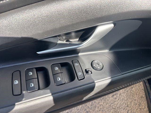 Hyundai Elantra SEL 2023