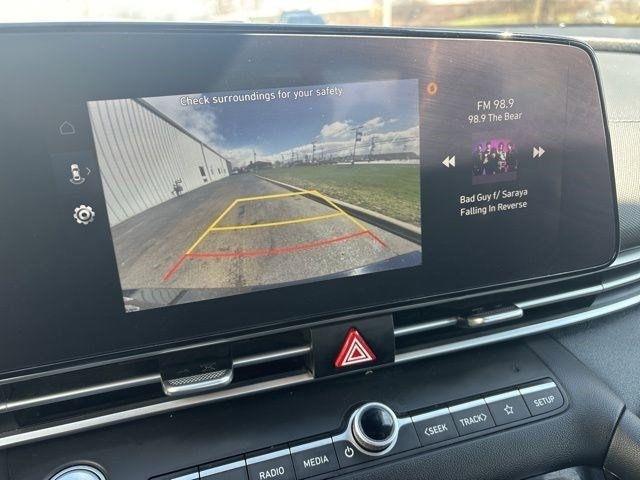 Hyundai Elantra SEL 2023