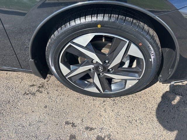 Hyundai Elantra SEL 2023