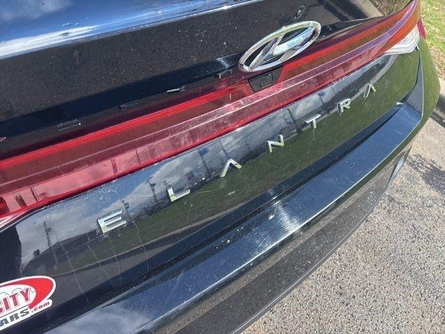 Hyundai Elantra SEL 2023