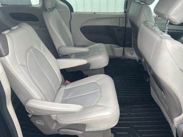 Chrysler Pacifica Touring-L 2021