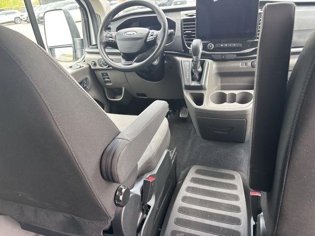 Ford Transit 350 Wagon Low Roof XLT w/Sliding Pass. 148-in. WB 2024