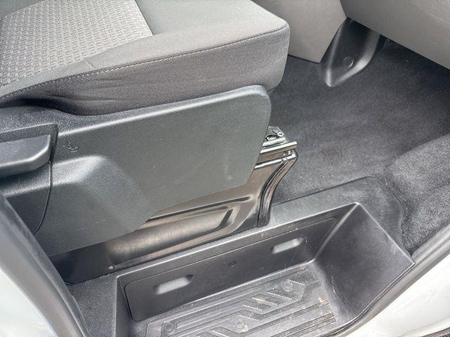 Ford Transit 350 Wagon Low Roof XLT w/Sliding Pass. 148-in. WB 2024