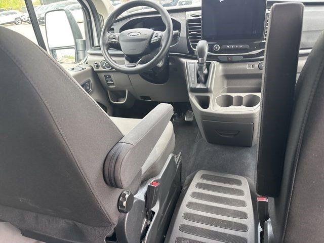 Ford Transit 350 Wagon Low Roof XLT w/Sliding Pass. 148-in. WB 2024